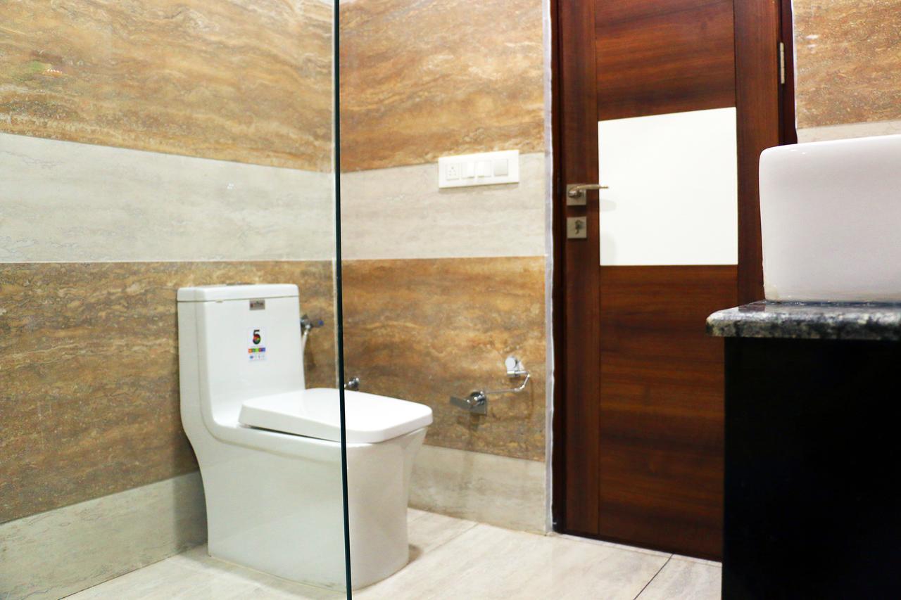 Hotel Neelam Moga Ludhiana Buitenkant foto