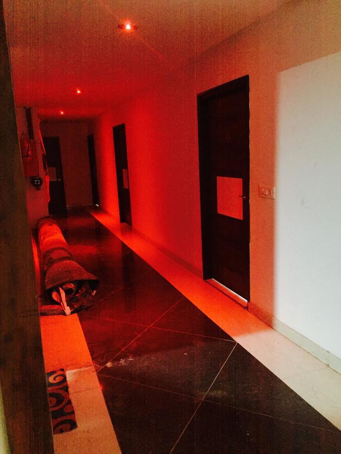 Hotel Neelam Moga Ludhiana Buitenkant foto