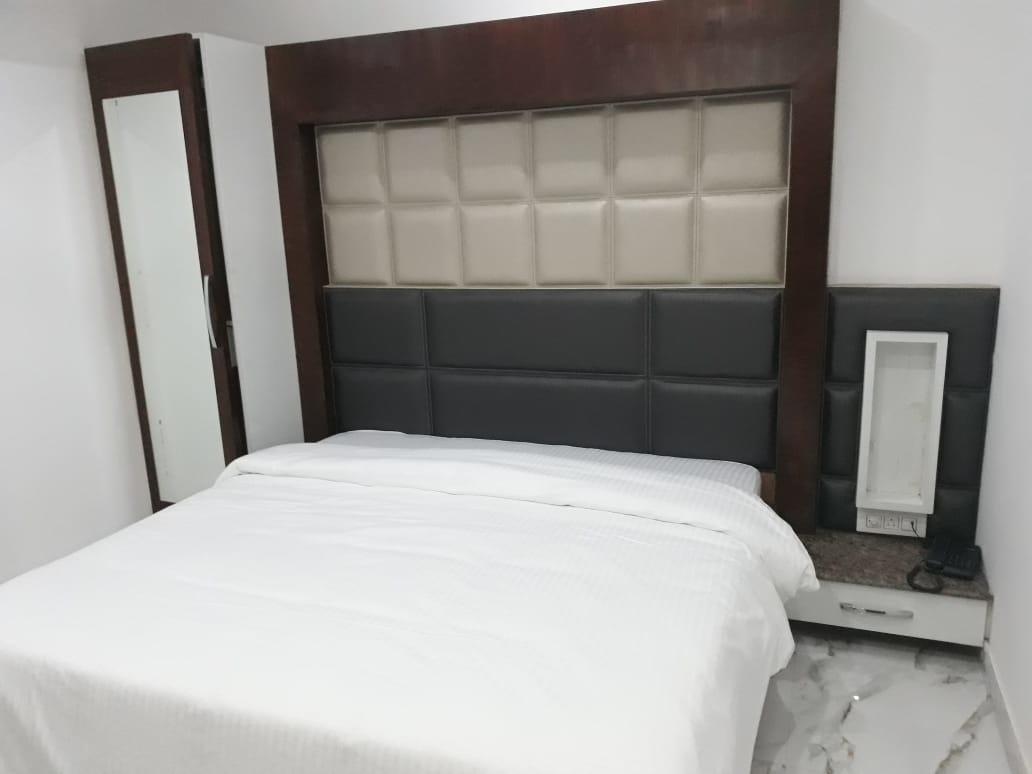 Hotel Neelam Moga Ludhiana Buitenkant foto